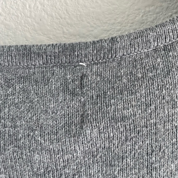 G.H. Bass & Co gray scoop neck cashmere blend sweater classic minimal | L - Picture 9 of 9